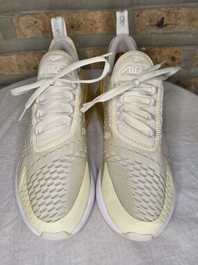Nike Air Max 270 Women's Coconut Milk White Yellow Size 8.5 EUC